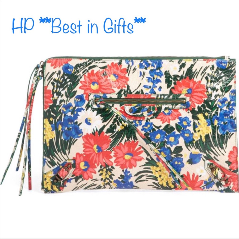 GONE ON MONDAY ❤️Host Pick❤️ **BALENCIAGA NWT - Picture 1 of 8
